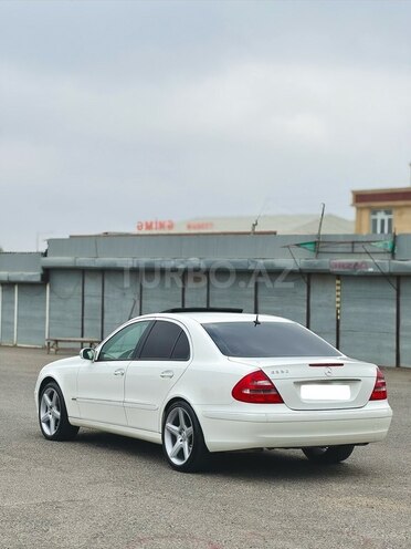 Mercedes E 320-4