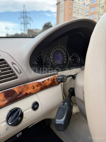 Mercedes E 320-10