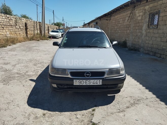 Opel Astra-1