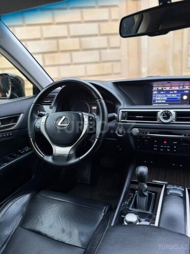 Lexus GS 250-12