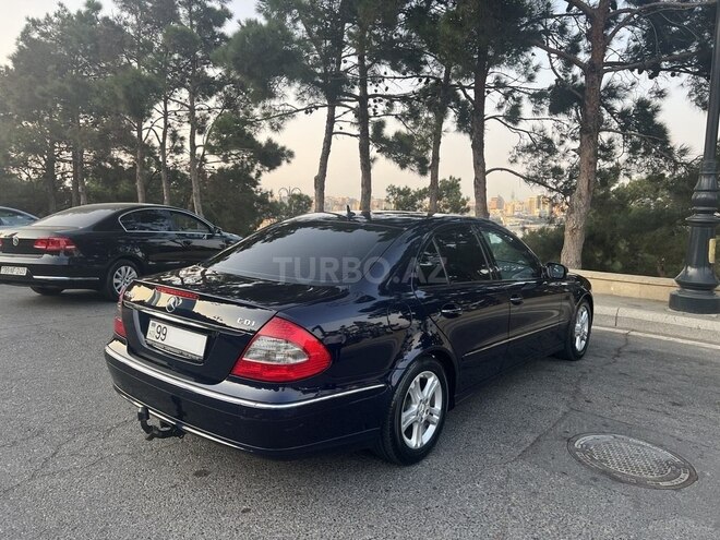 Mercedes E 220-4