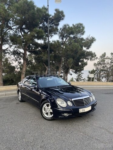 Mercedes E 220-1