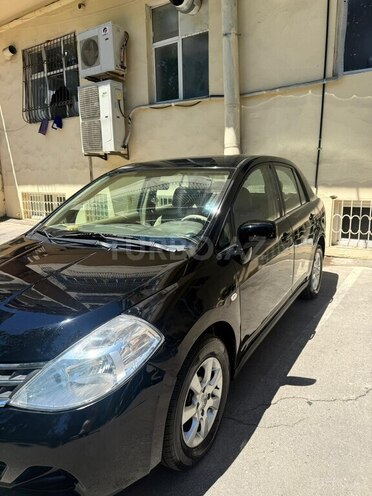 Nissan Tiida-2