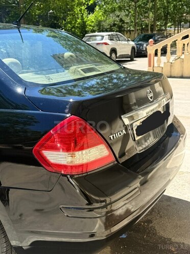 Nissan Tiida-3
