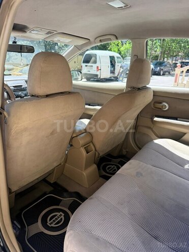 Nissan Tiida-8