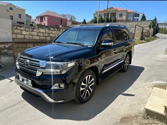 Toyota Land Cruiser-7