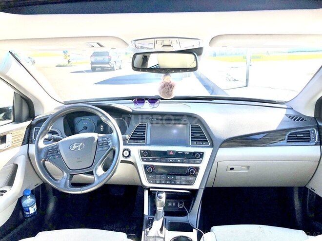 Hyundai Sonata-3