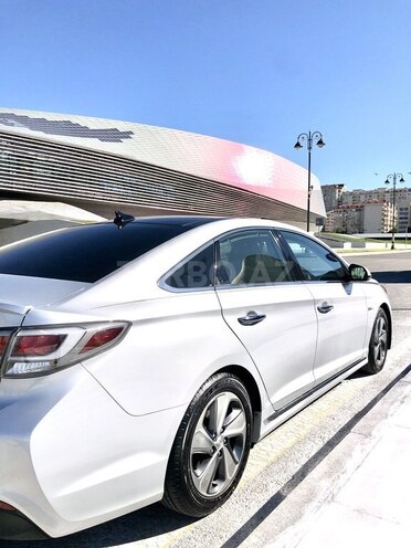 Hyundai Sonata-7