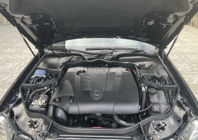 Mercedes E 220-12