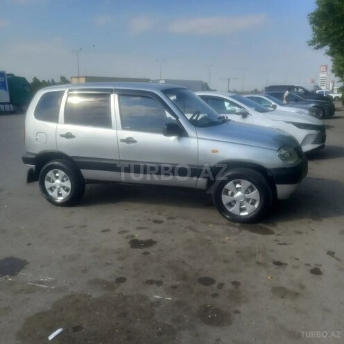 Chevrolet Niva-3