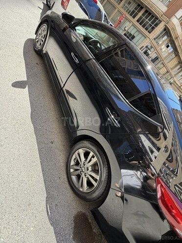 Hyundai Elantra-5