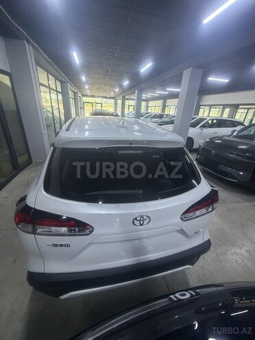 Toyota Corolla Cross-5