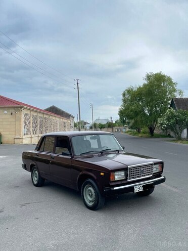 LADA (VAZ) 2107-1