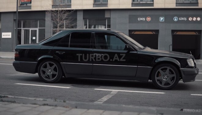 Mercedes 500 E-6