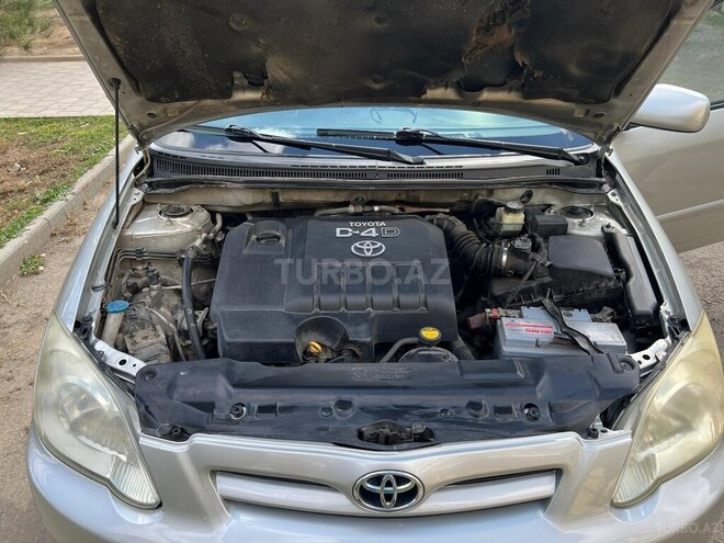 Toyota Corolla-8