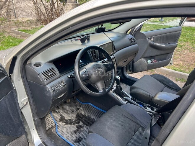 Toyota Corolla-6