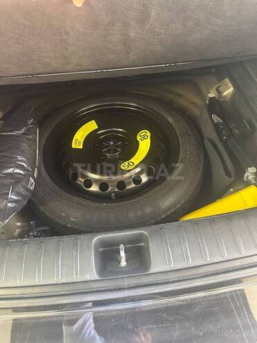 Hyundai Tucson-11