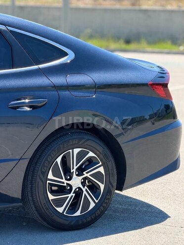 Hyundai Sonata-20