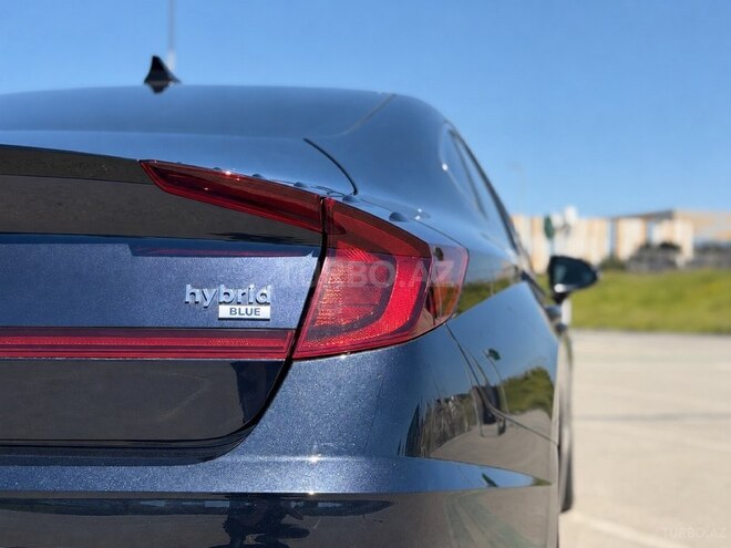 Hyundai Sonata-4