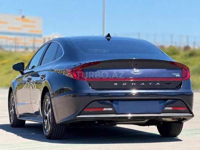 Hyundai Sonata-11