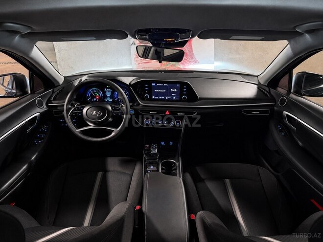 Hyundai Sonata-13