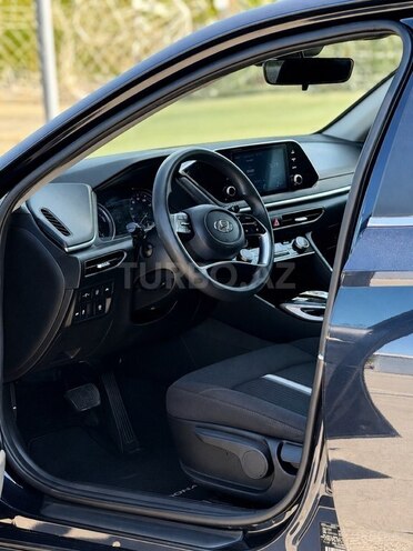 Hyundai Sonata-14