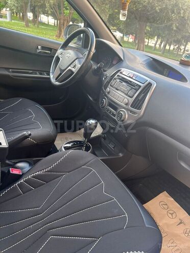 Hyundai i20-9