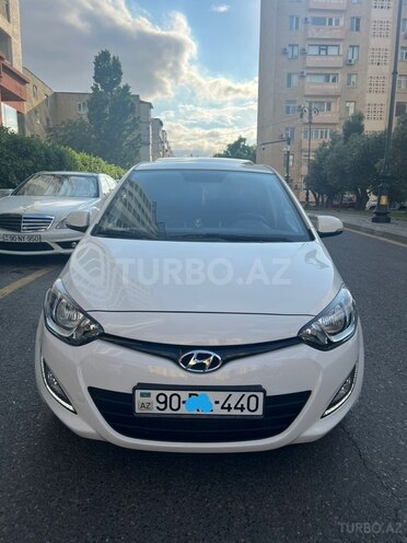 Hyundai i20-2