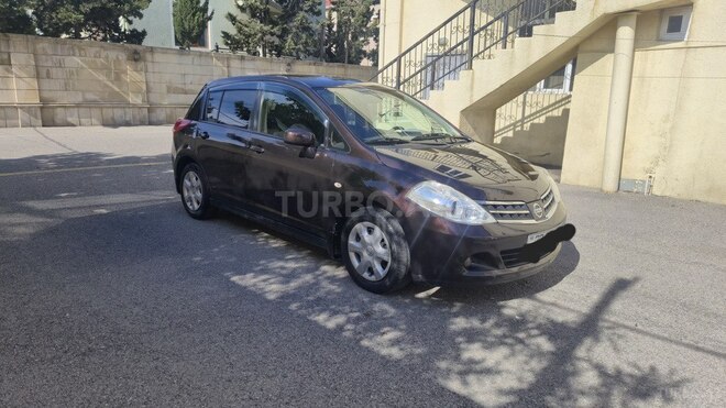 Nissan Tiida-2