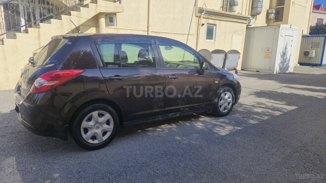 Nissan Tiida-3