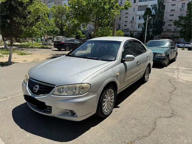Nissan Sunny-3