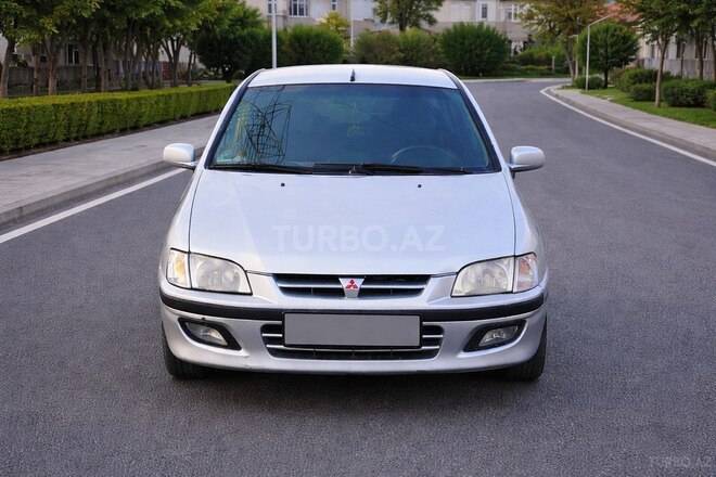 Mitsubishi Space Star-1