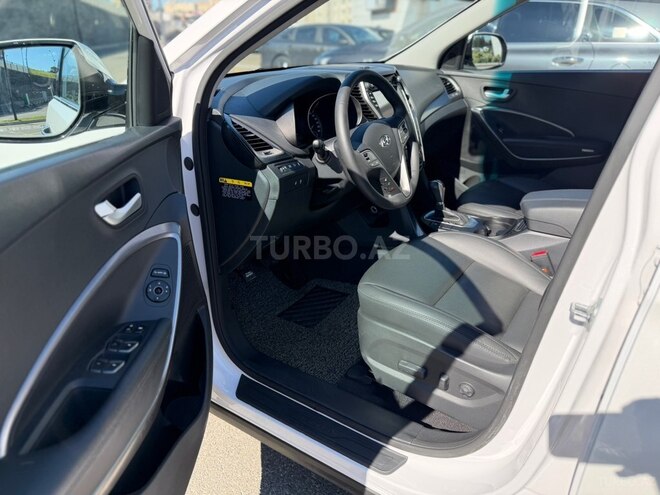 Hyundai Santa Fe-6
