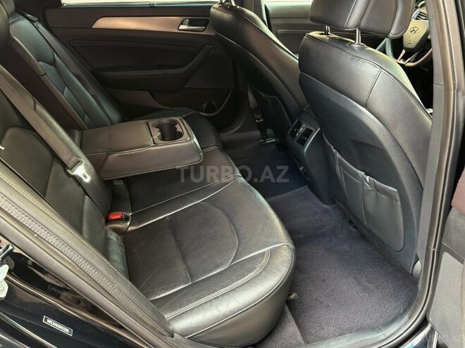 Hyundai Sonata-8