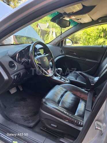 Chevrolet Cruze-5
