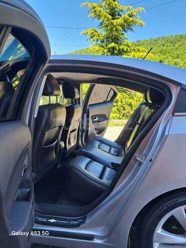Chevrolet Cruze-6