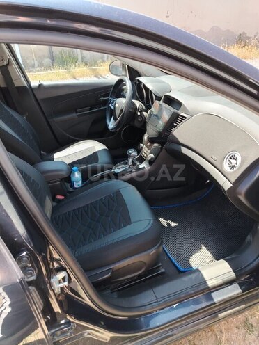 Chevrolet Cruze-2