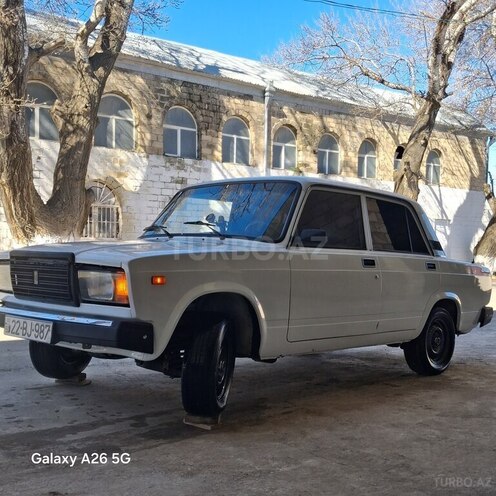 LADA (VAZ) 2107-1