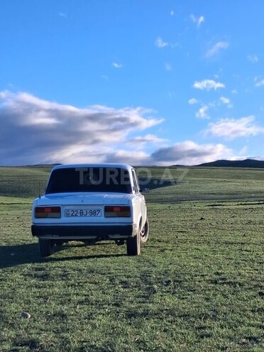 LADA (VAZ) 2107-2