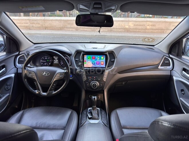 Hyundai Santa Fe-18