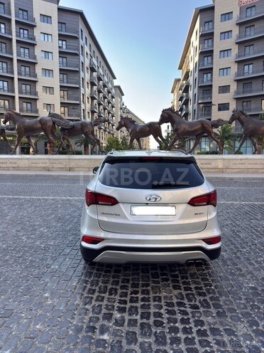 Hyundai Santa Fe-11