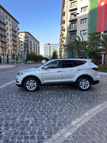 Hyundai Santa Fe-10