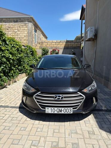 Hyundai Elantra-4