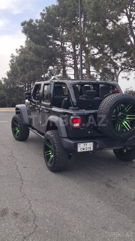 Jeep Wrangler-4