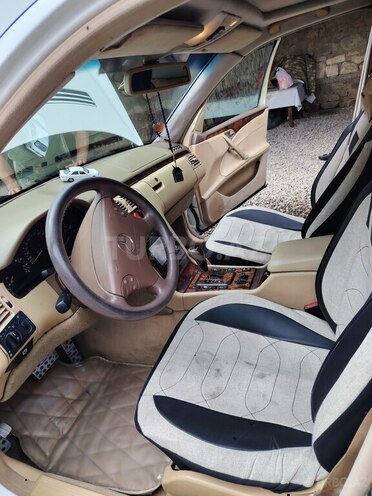 Mercedes C 230-11