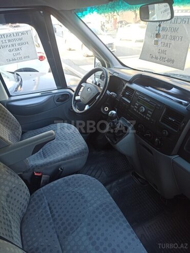 Ford Transit-8