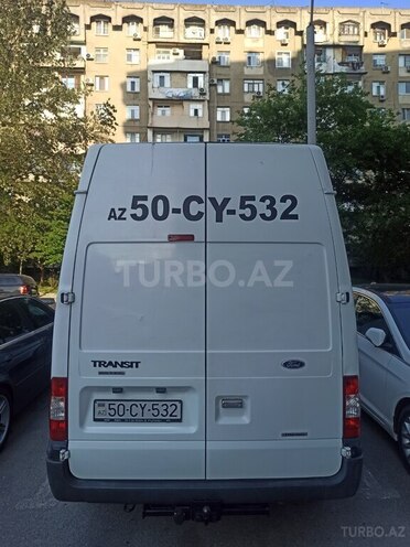 Ford Transit-13