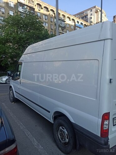 Ford Transit-14