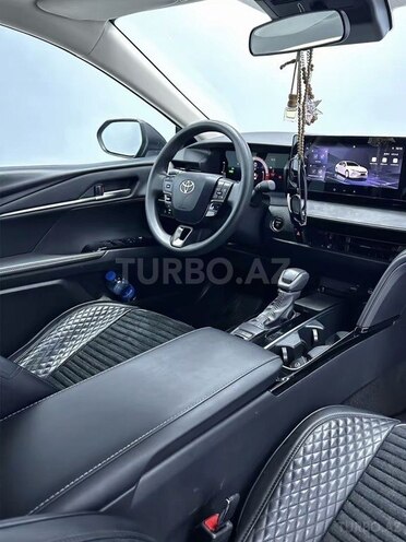 Toyota Camry-3