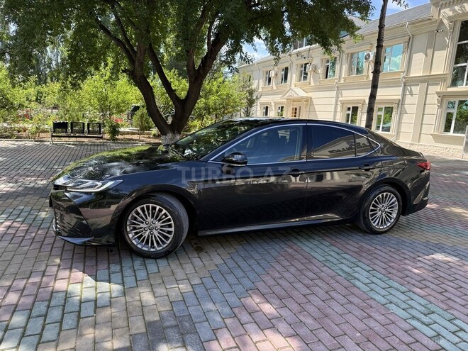Toyota Camry-9